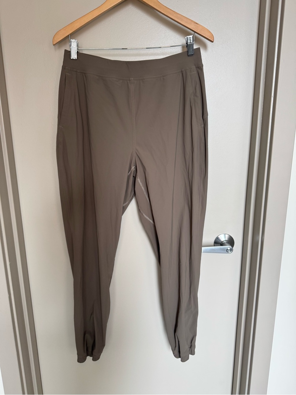 Lululemon Adapted State High-Rise Jogger
Regular
